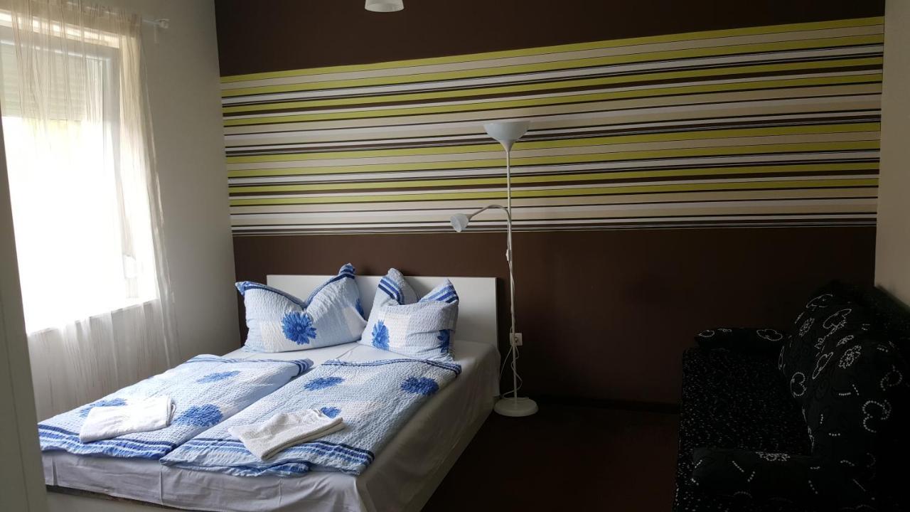 Doris Apartments Siófok Esterno foto